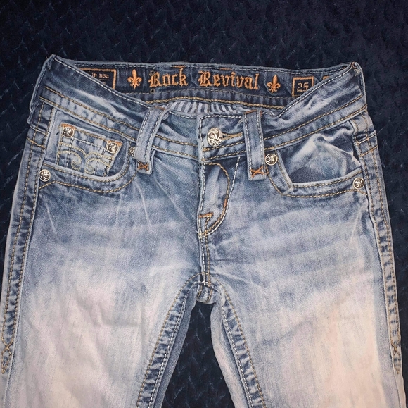 Rock Revival Jeans - Picture 8 of 8